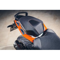 Ergo pillion seat