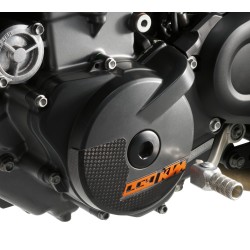 Protection Carbone de carter d’alternateur pour KTM 690 ENDURO/R (08-22) et KTM SMC/R (08-22)