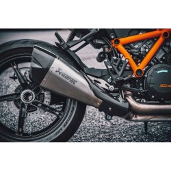 Silencieux d'échappement Akrapovic titane " Slip-on Line " pour KTM 1290 SUPER DUKE-R (V3)